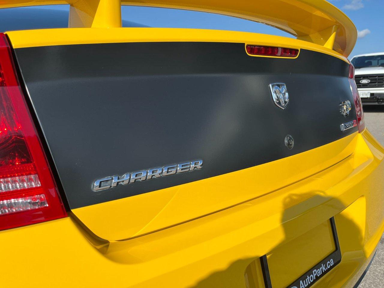 2007 Dodge Charger SRT8 RWD Photo