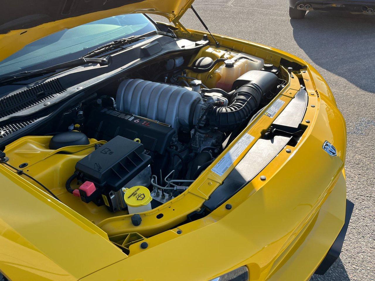 2007 Dodge Charger SRT8 RWD Photo