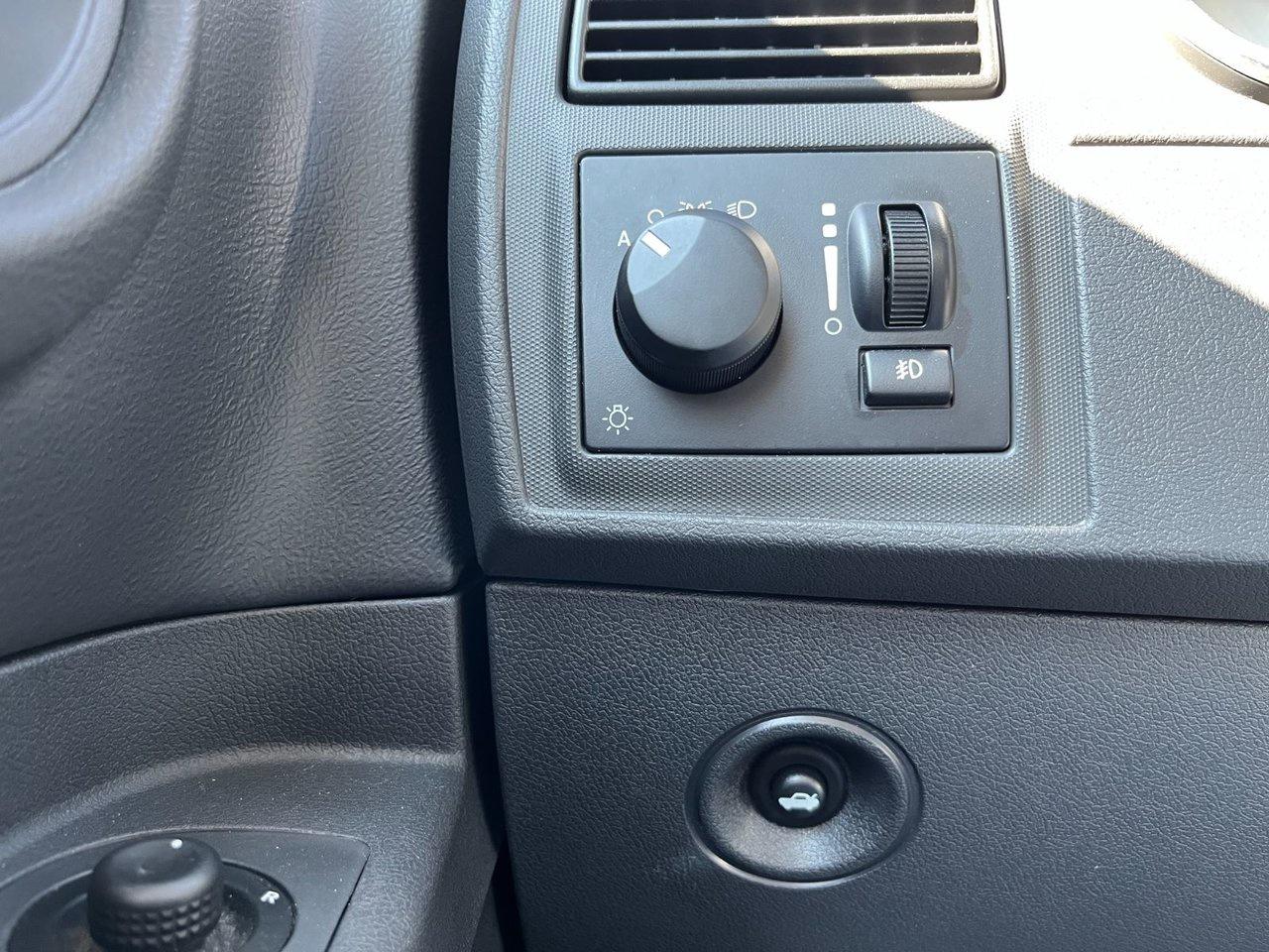 2007 Dodge Charger SRT8 RWD Photo