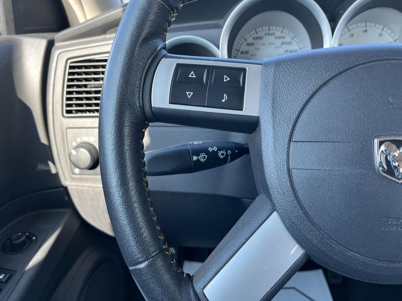 2007 Dodge Charger SRT8 RWD Photo