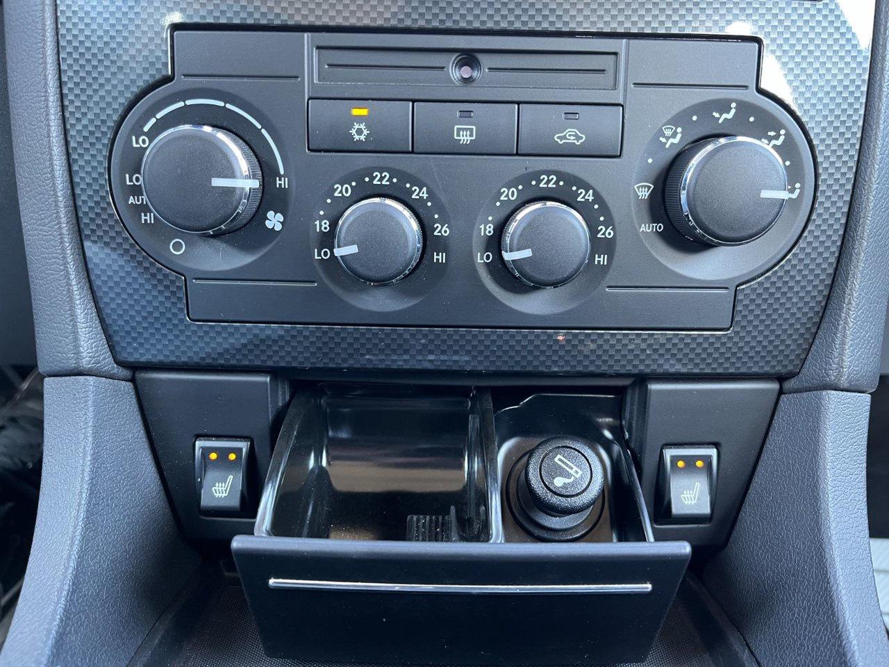 2007 Dodge Charger SRT8 RWD Photo