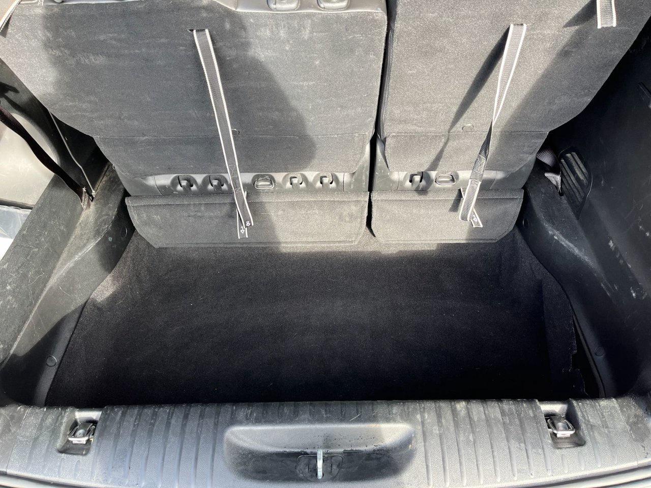 2024 Chrysler Pacifica TOURING-L FWD Photo