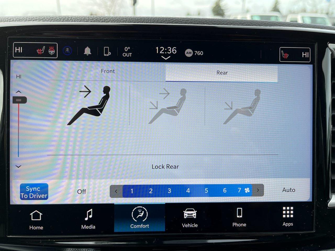 2024 Chrysler Pacifica TOURING-L FWD Photo