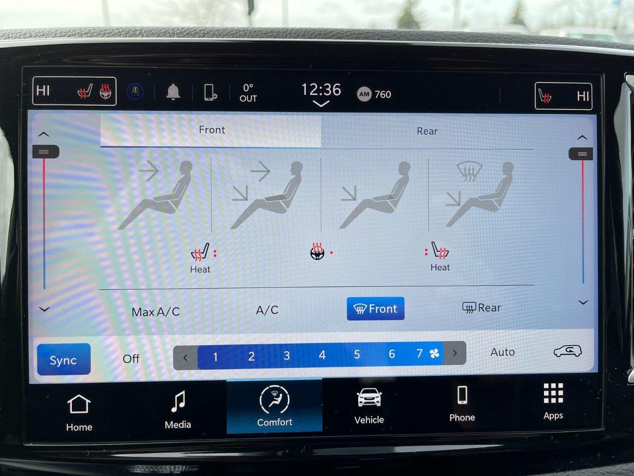 2024 Chrysler Pacifica TOURING-L FWD Photo