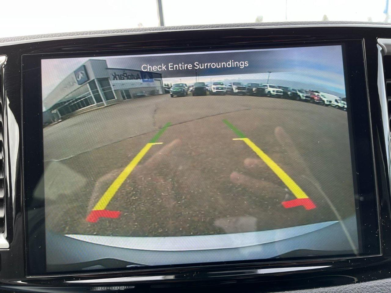 2024 Chrysler Pacifica TOURING-L FWD Photo