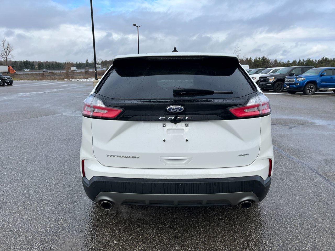2023 Ford Edge Titanium AWD Photo