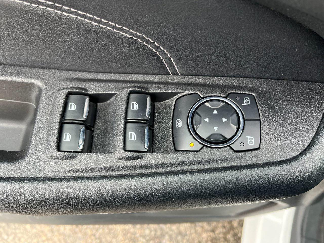 2023 Ford Edge Titanium AWD Photo