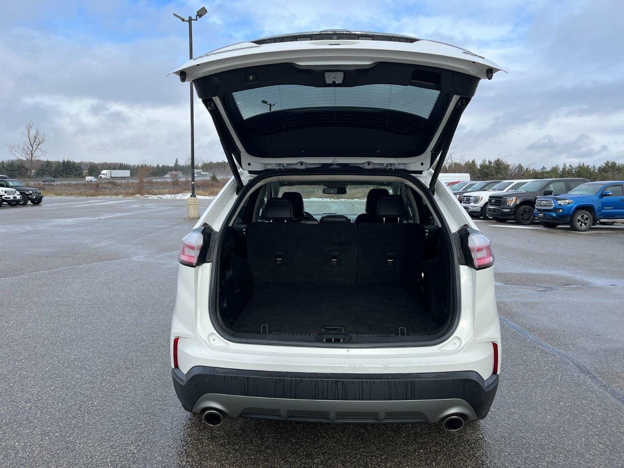 2023 Ford Edge Titanium AWD Photo