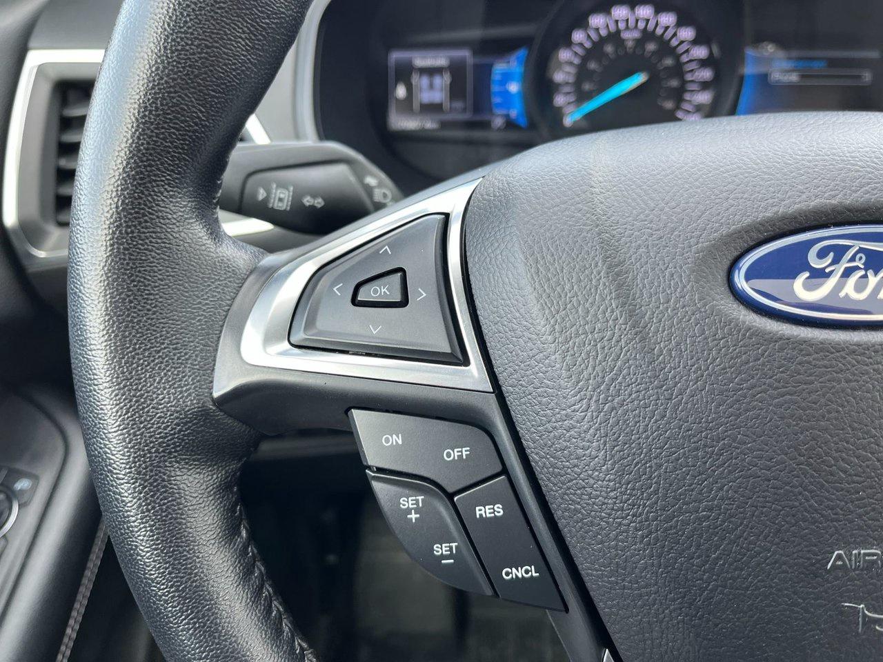 2023 Ford Edge Titanium AWD Photo