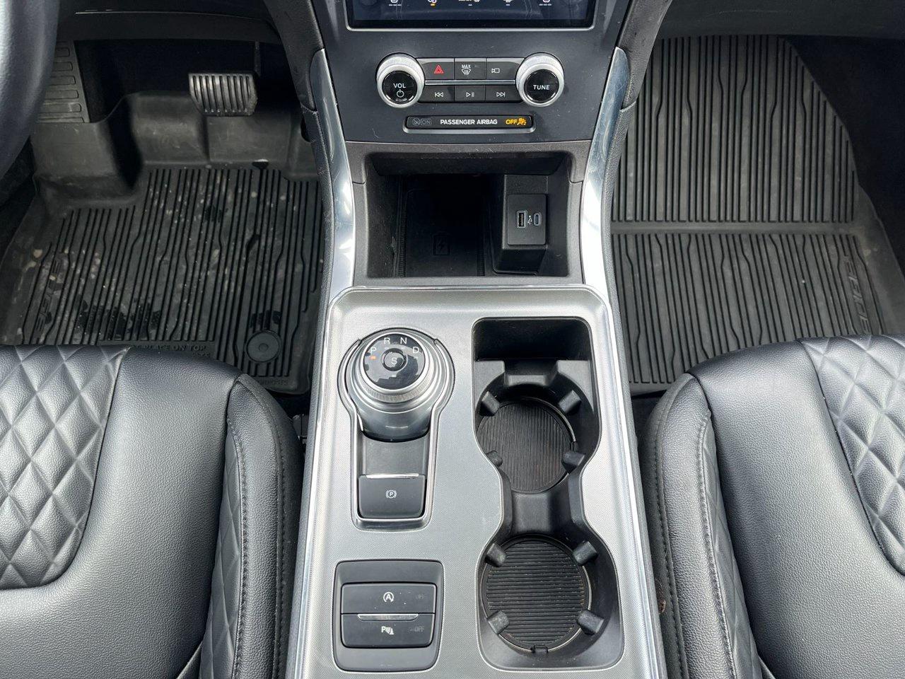 2023 Ford Edge Titanium AWD Photo