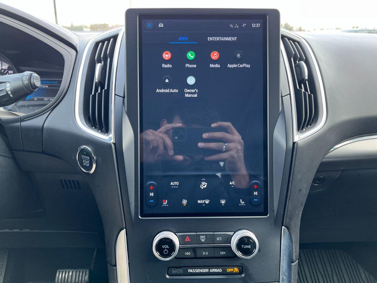 2023 Ford Edge Titanium AWD Photo