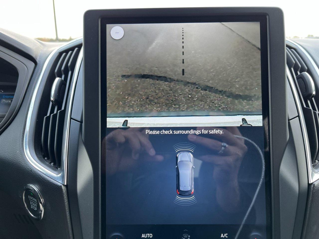 2023 Ford Edge Titanium AWD Photo