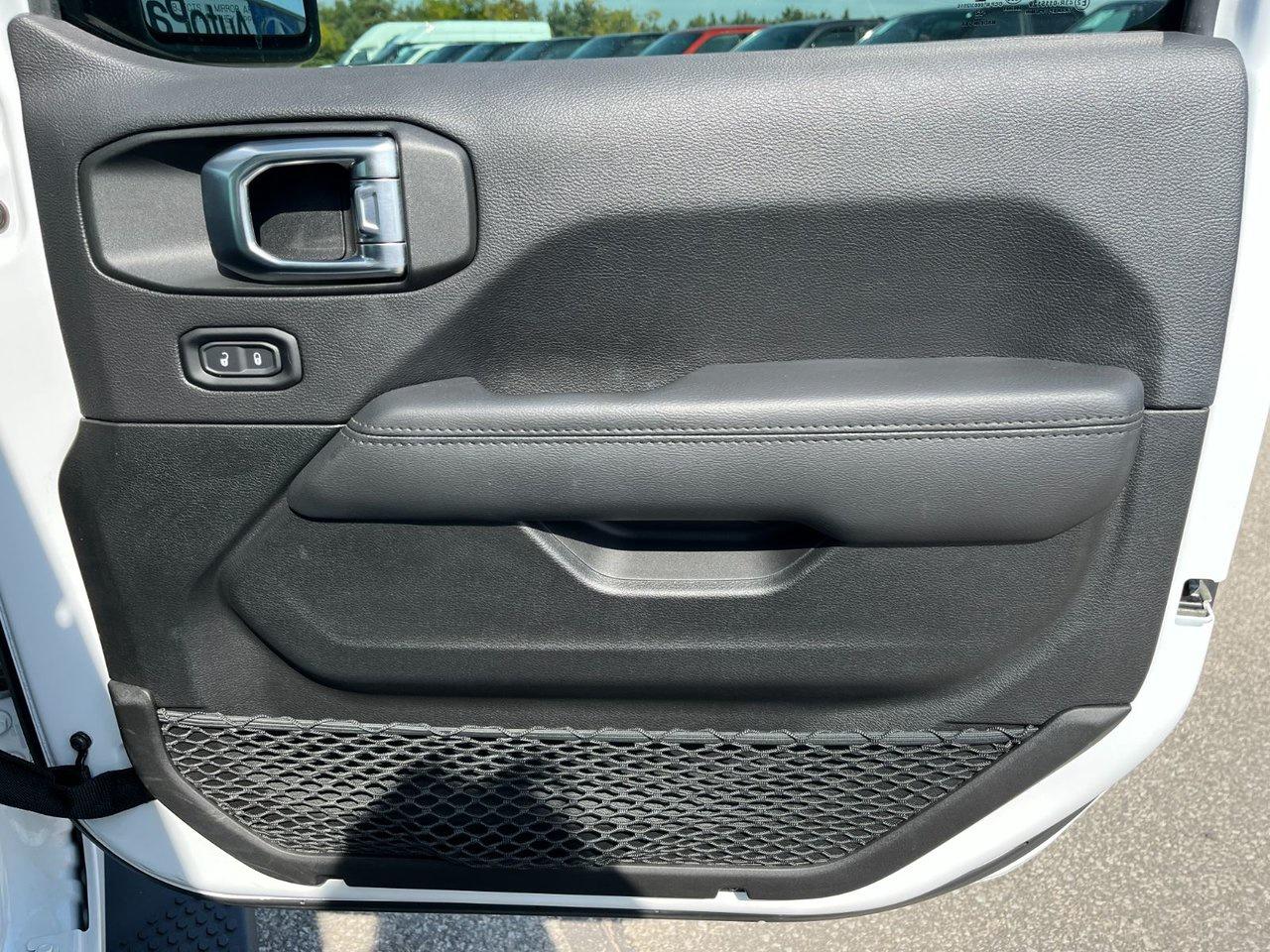 2022 Jeep Wrangler Unlimited Sahara Altitude 4x4 Photo