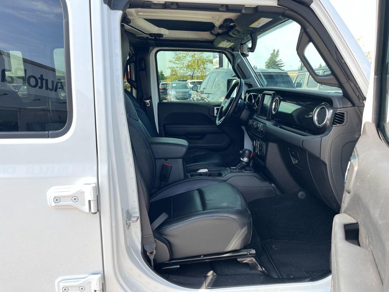 2022 Jeep Wrangler Unlimited Sahara Altitude 4x4 Photo