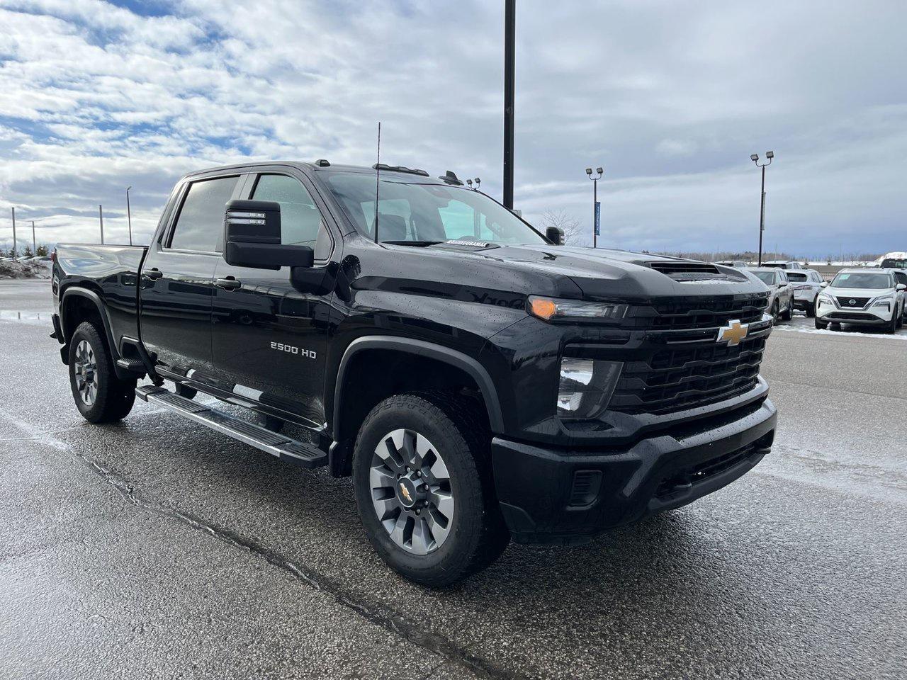 2024 Chevrolet SILVERADO 2500HD 4WD Crew Cab 159 Custom Photo3