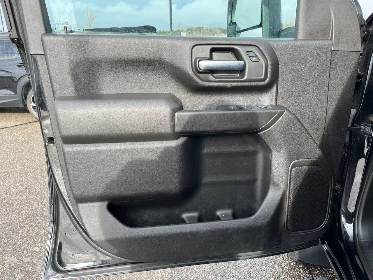 2024 Chevrolet SILVERADO 2500HD 4WD Crew Cab 159 Custom Photo