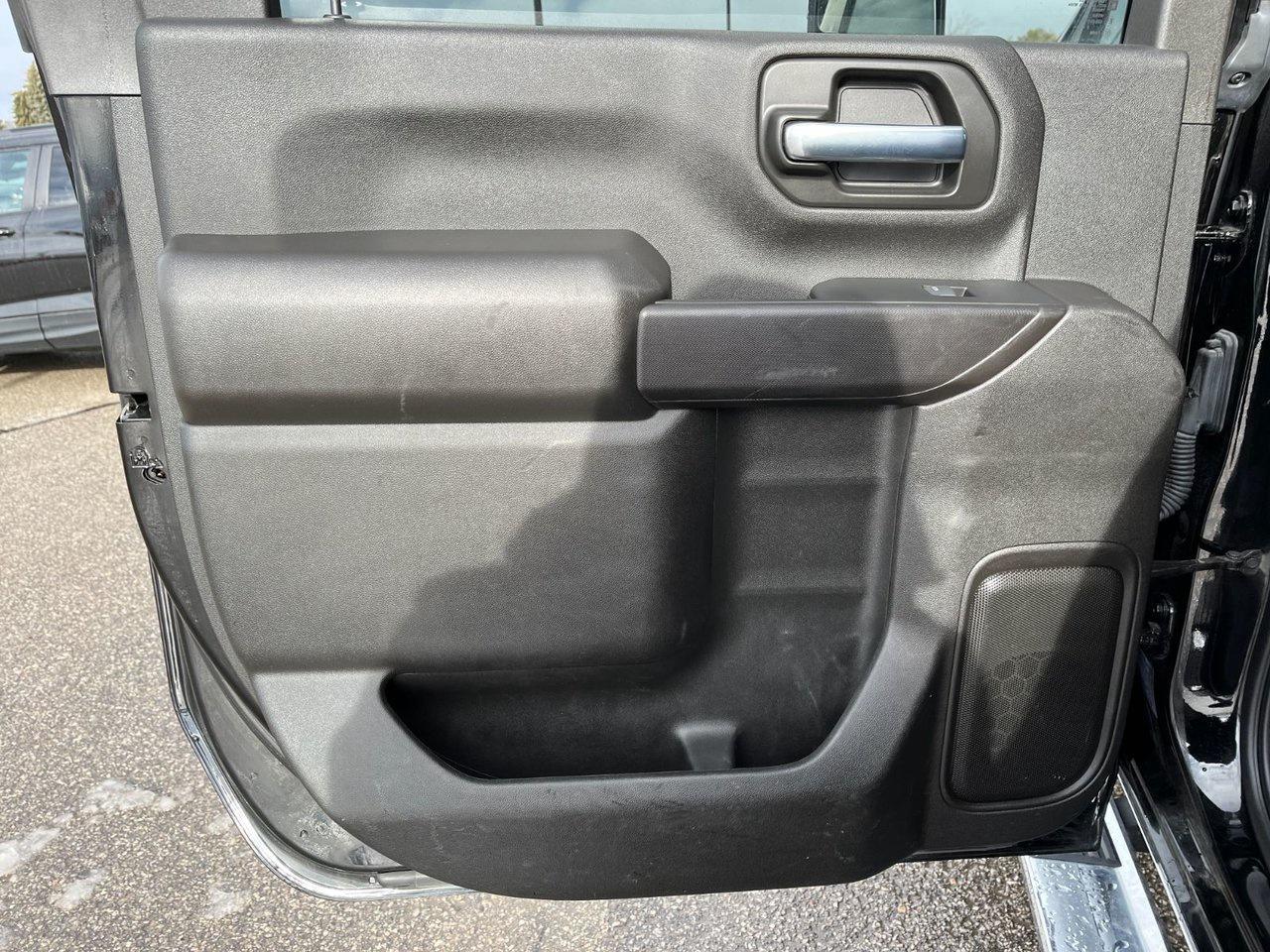 2024 Chevrolet SILVERADO 2500HD 4WD Crew Cab 159 Custom Photo