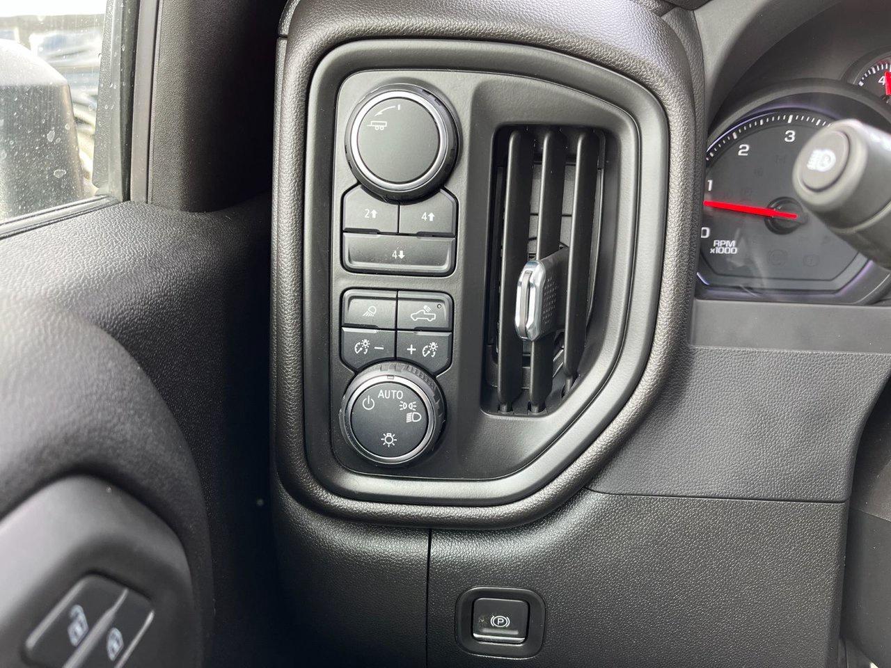 2024 Chevrolet SILVERADO 2500HD 4WD Crew Cab 159 Custom Photo