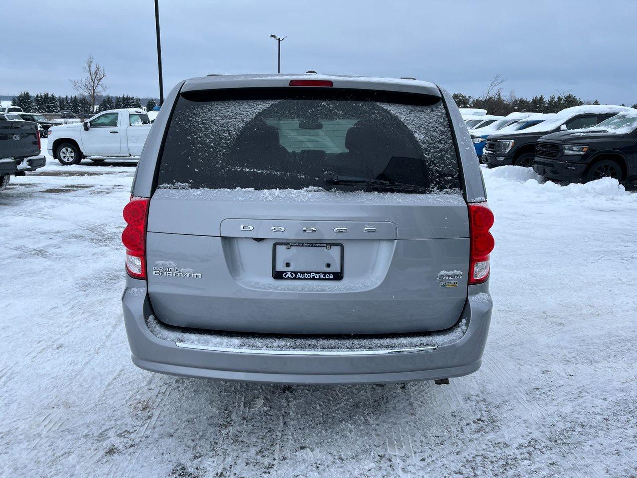 2019 Dodge Grand Caravan Crew Plus Photo