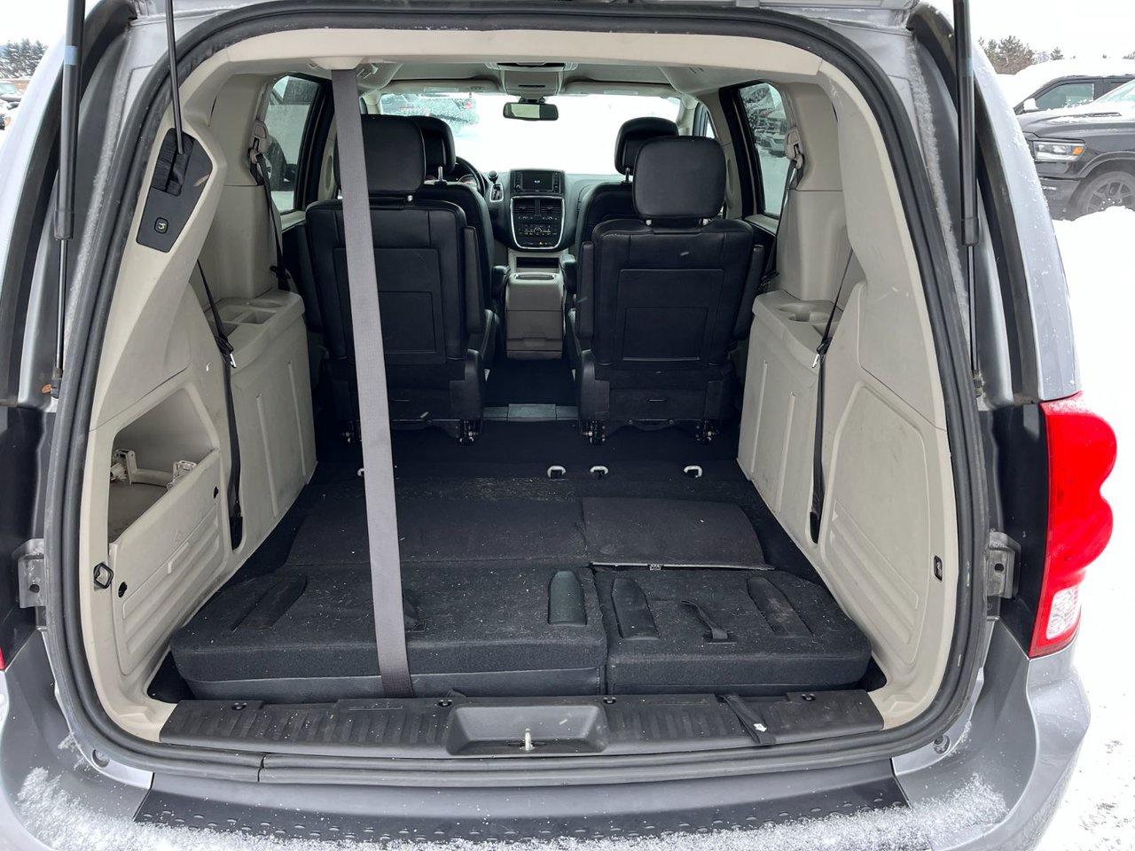 2019 Dodge Grand Caravan Crew Plus Photo