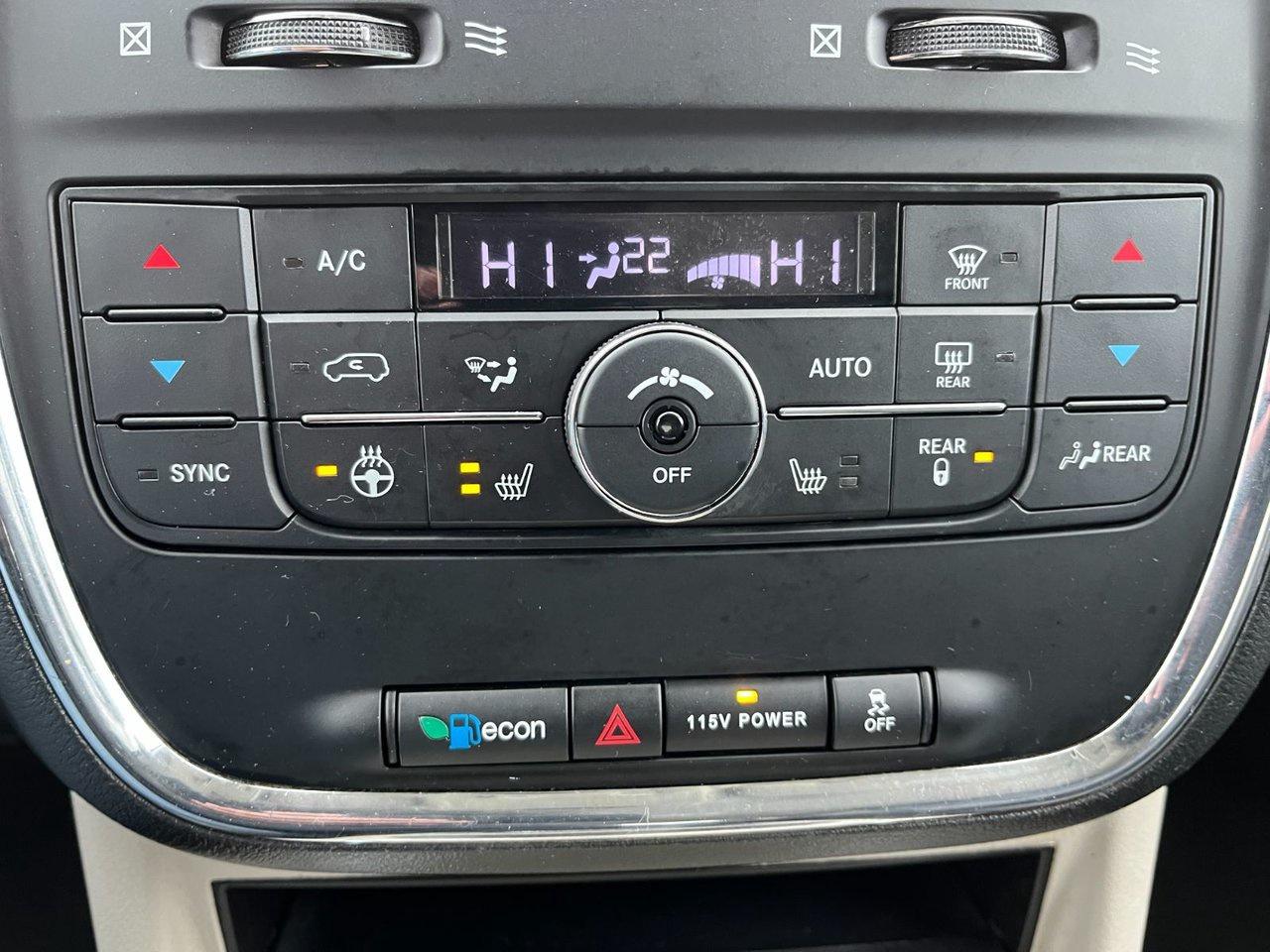 2019 Dodge Grand Caravan Crew Plus Photo