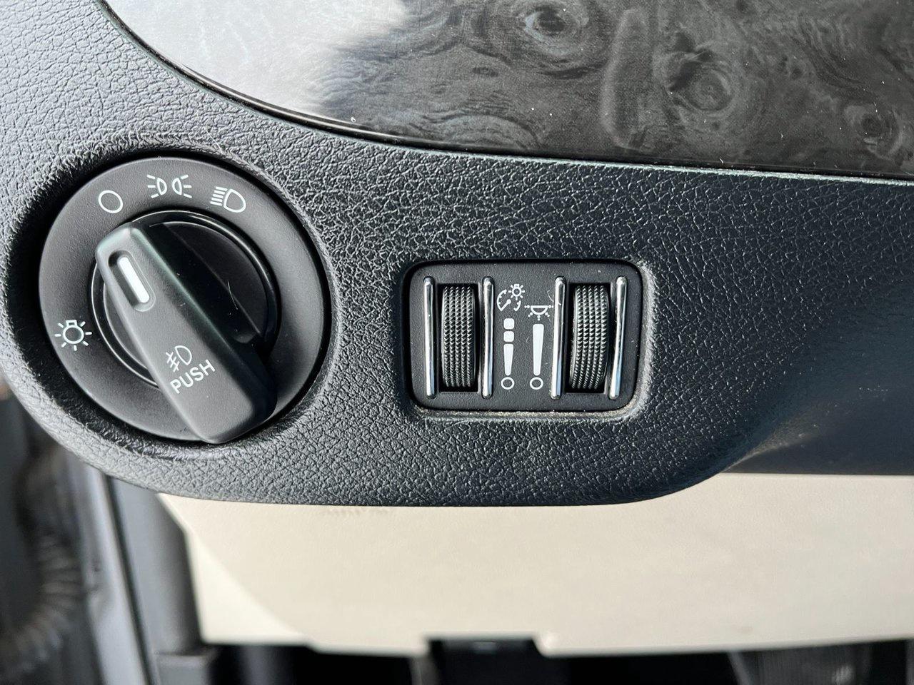 2019 Dodge Grand Caravan Crew Plus Photo