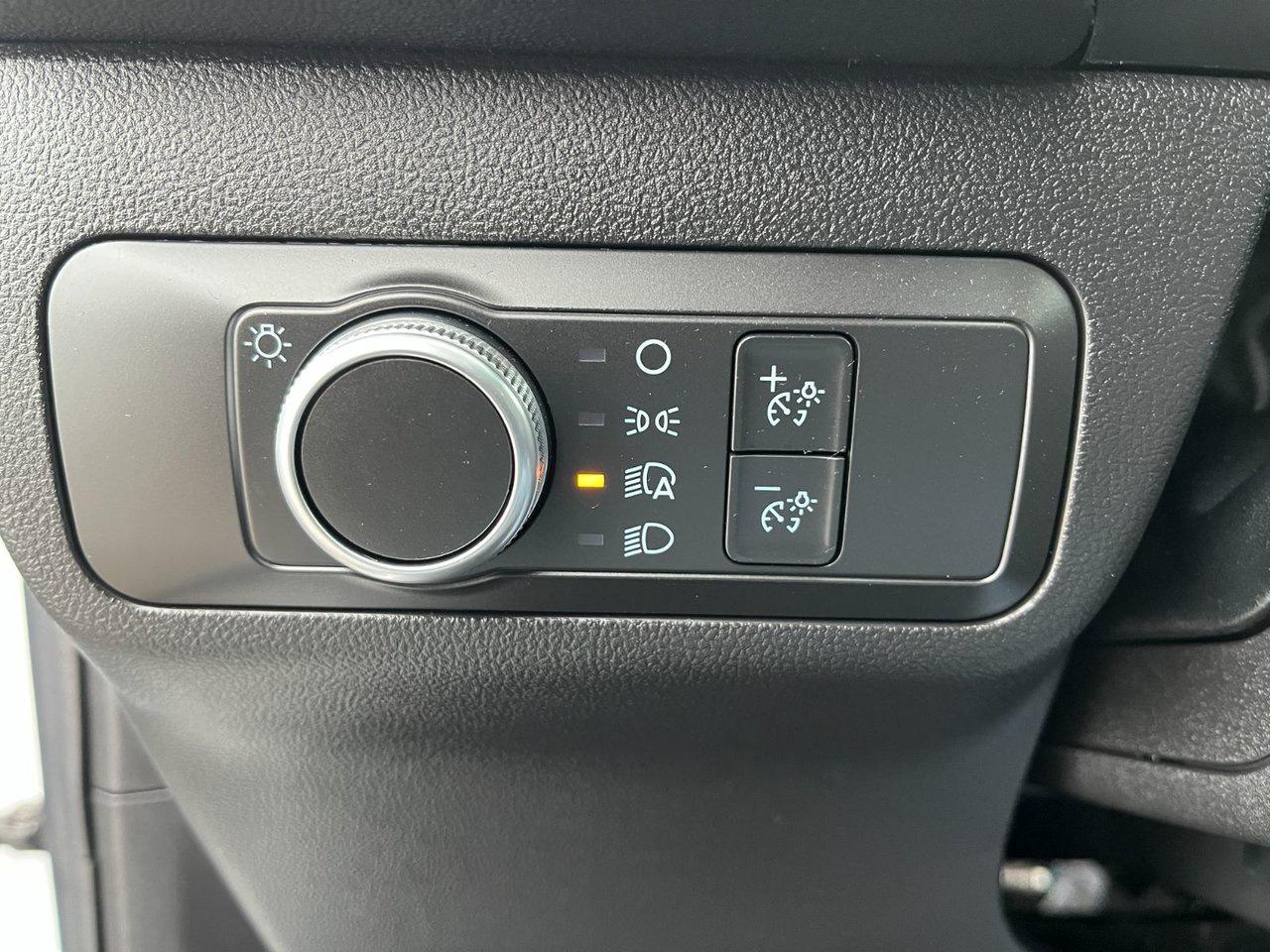 2022 Ford Escape SE Photo