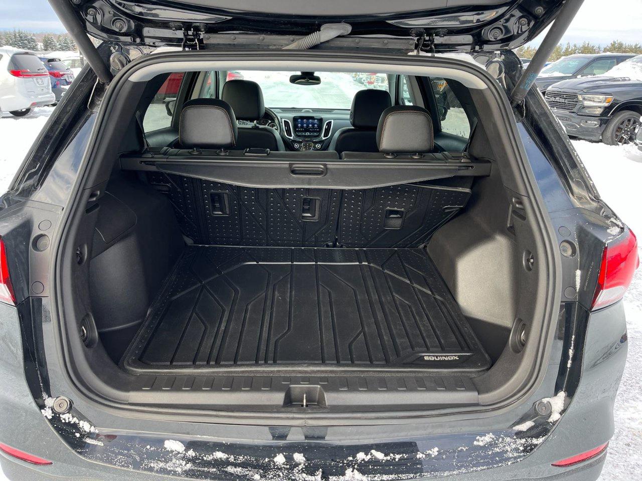 2023 Chevrolet Equinox AWD 4DR PREMIER Photo