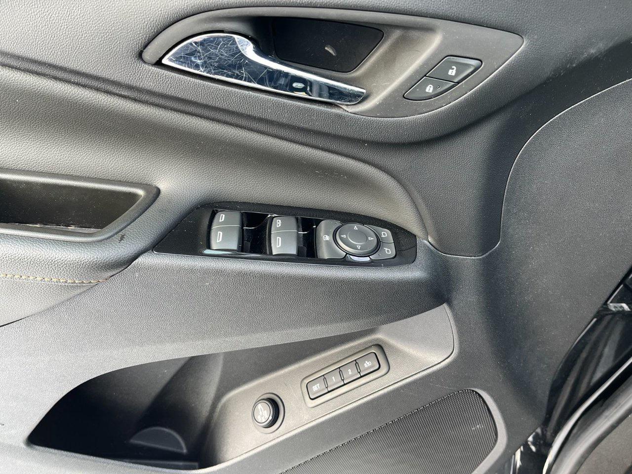 2023 Chevrolet Equinox AWD 4DR PREMIER Photo