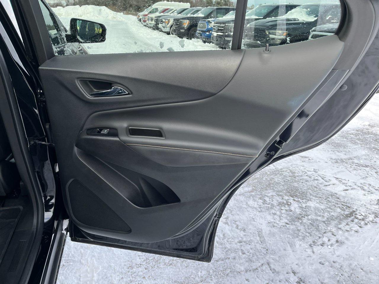 2023 Chevrolet Equinox AWD 4DR PREMIER Photo