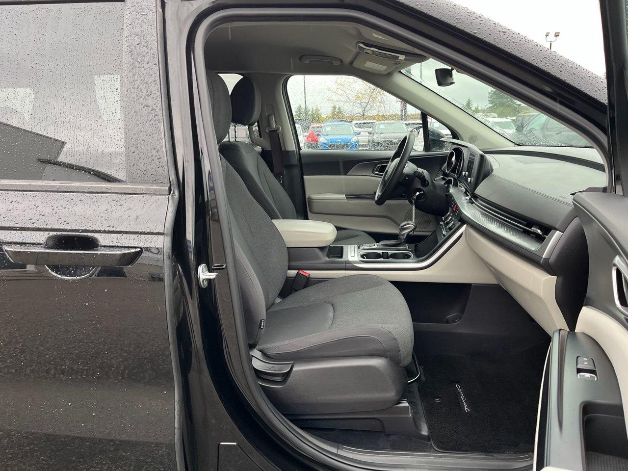 2022 Kia Carnival LX FWD Photo