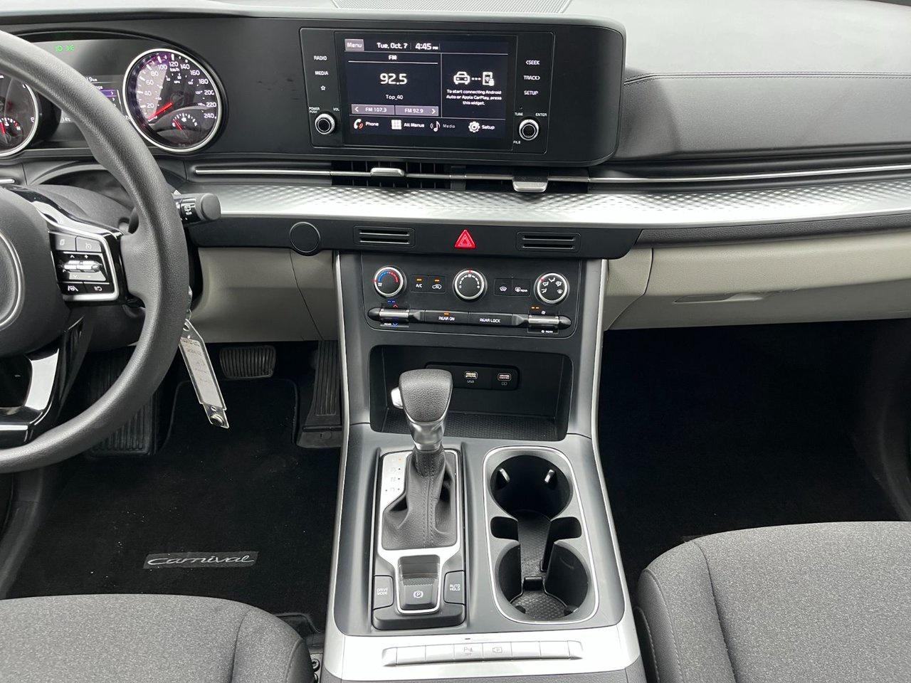 2022 Kia Carnival LX FWD Photo