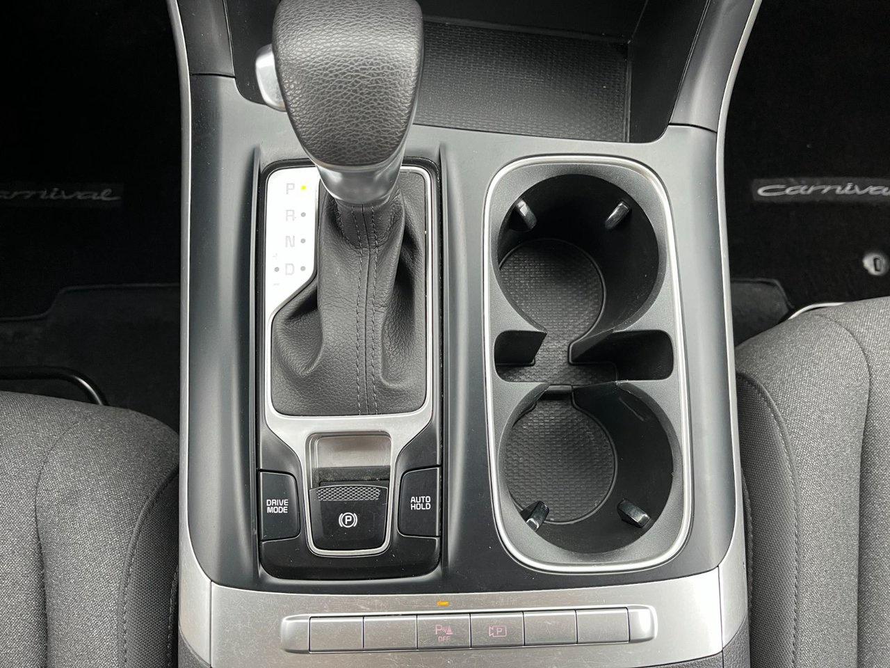 2022 Kia Carnival LX FWD Photo