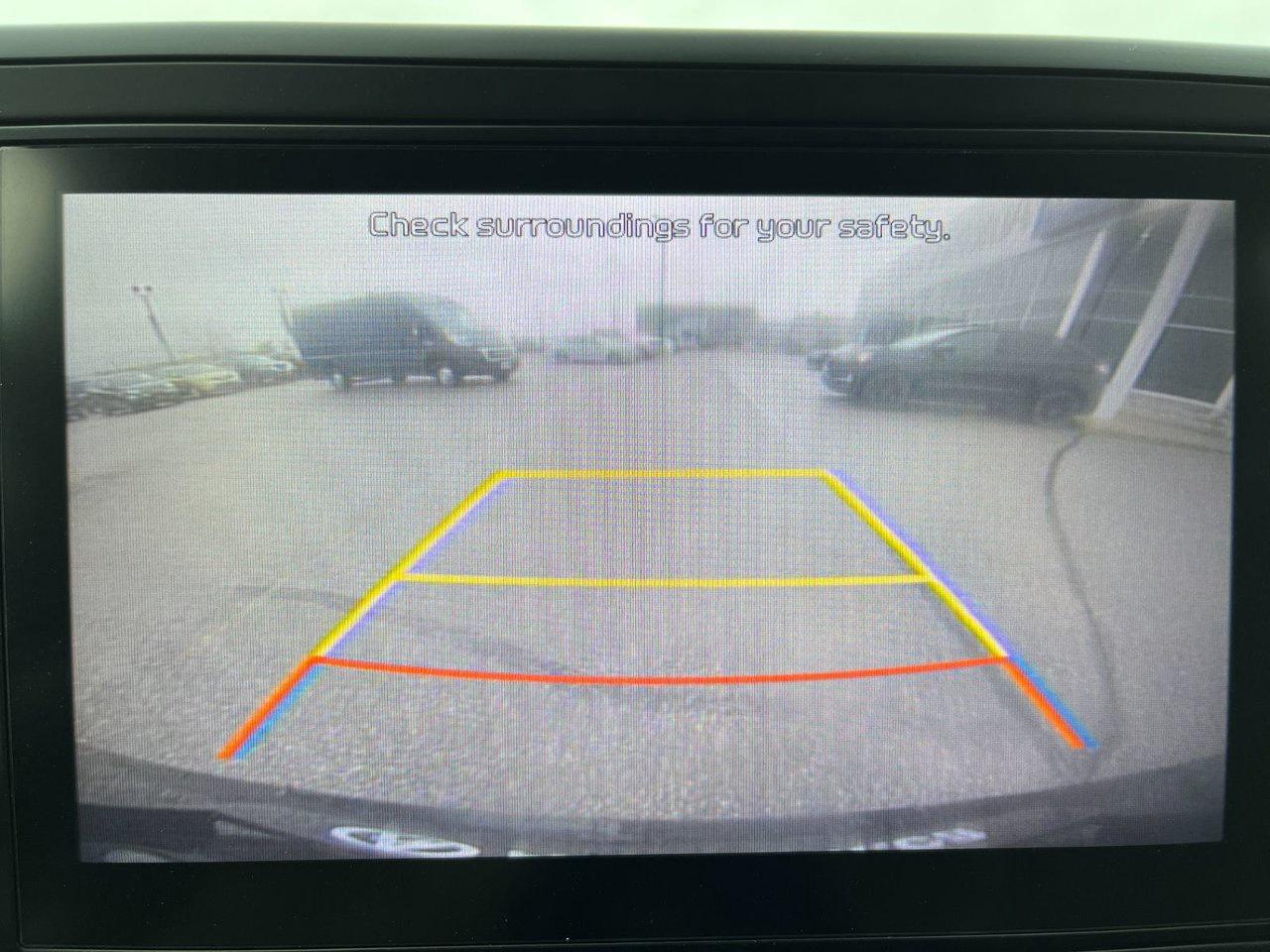 2022 Kia Carnival LX FWD Photo