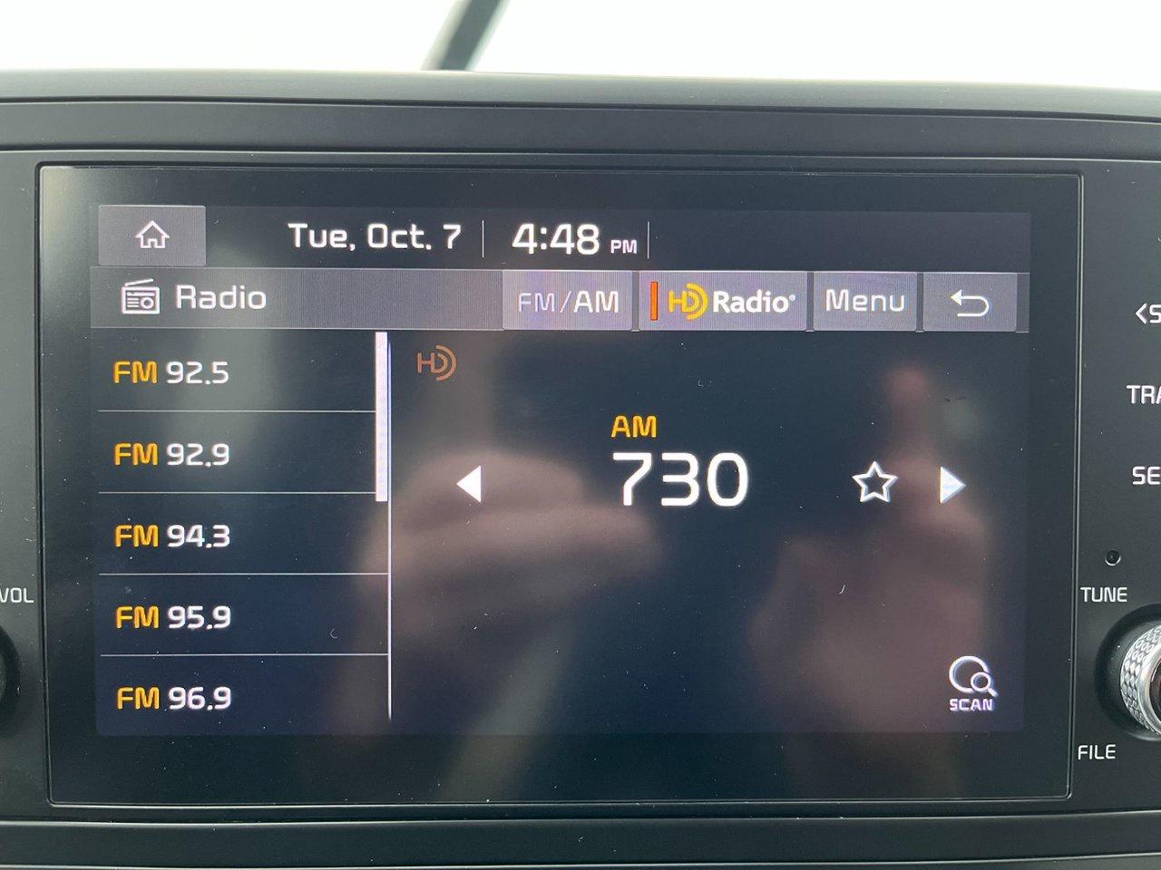 2022 Kia Carnival LX FWD Photo