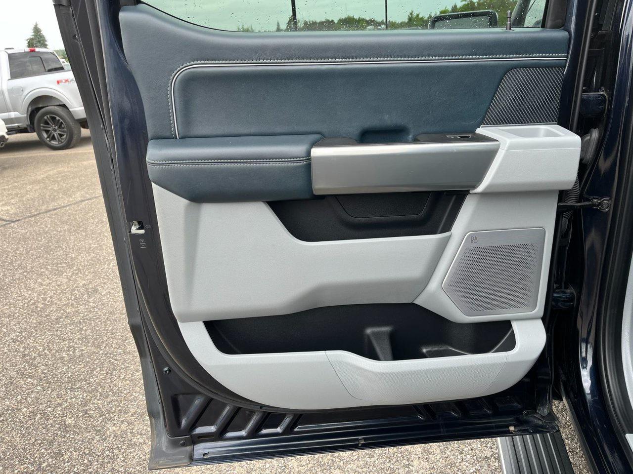 2022 Ford F-150 Limited 4WD SuperCrew 5.5' Box Photo