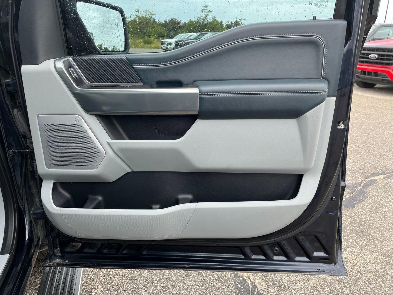 2022 Ford F-150 Limited 4WD SuperCrew 5.5' Box Photo