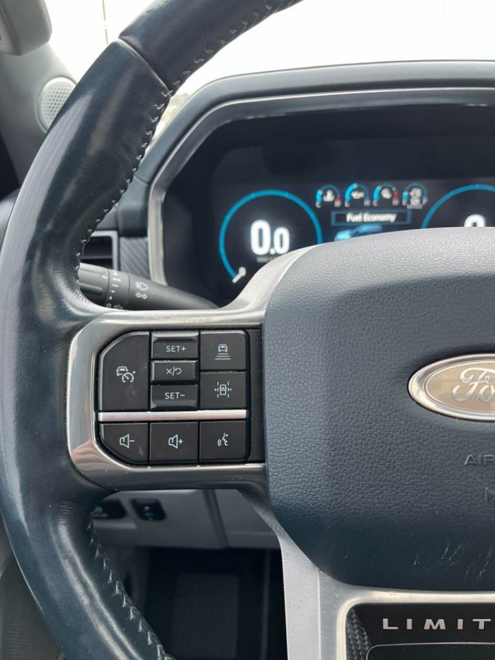 2022 Ford F-150 Limited 4WD SuperCrew 5.5' Box Photo