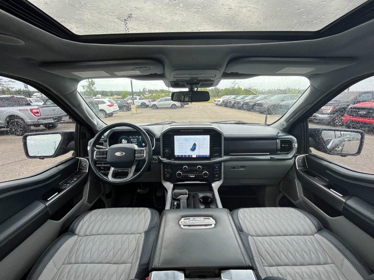 2022 Ford F-150 Limited 4WD SuperCrew 5.5' Box Photo