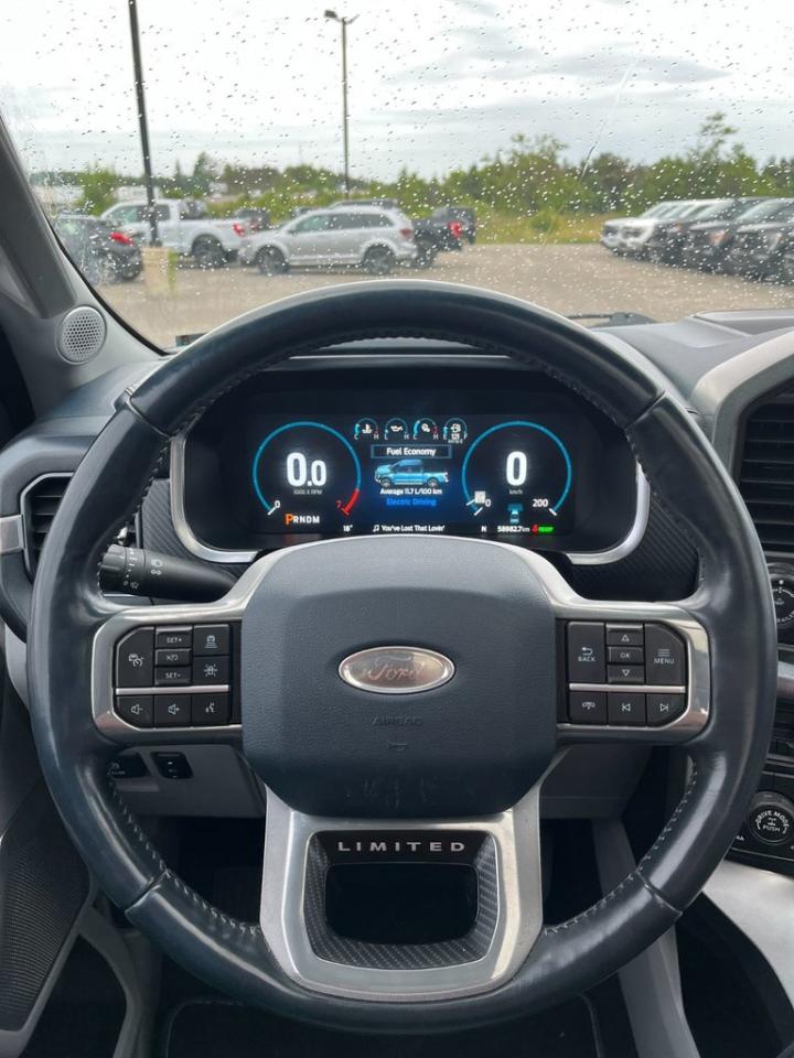 2022 Ford F-150 Limited 4WD SuperCrew 5.5' Box Photo