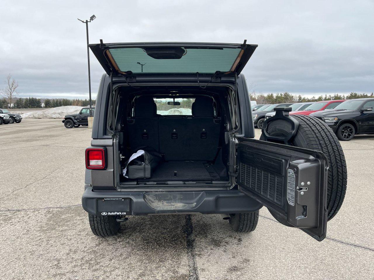 2021 Jeep Wrangler Unlimited Sport Altitude Photo