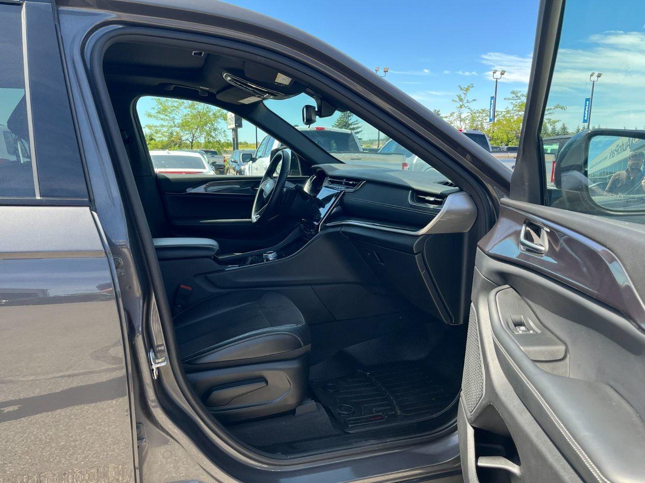 2021 Jeep Grand Cherokee L ALTITUDE 4X4 Photo