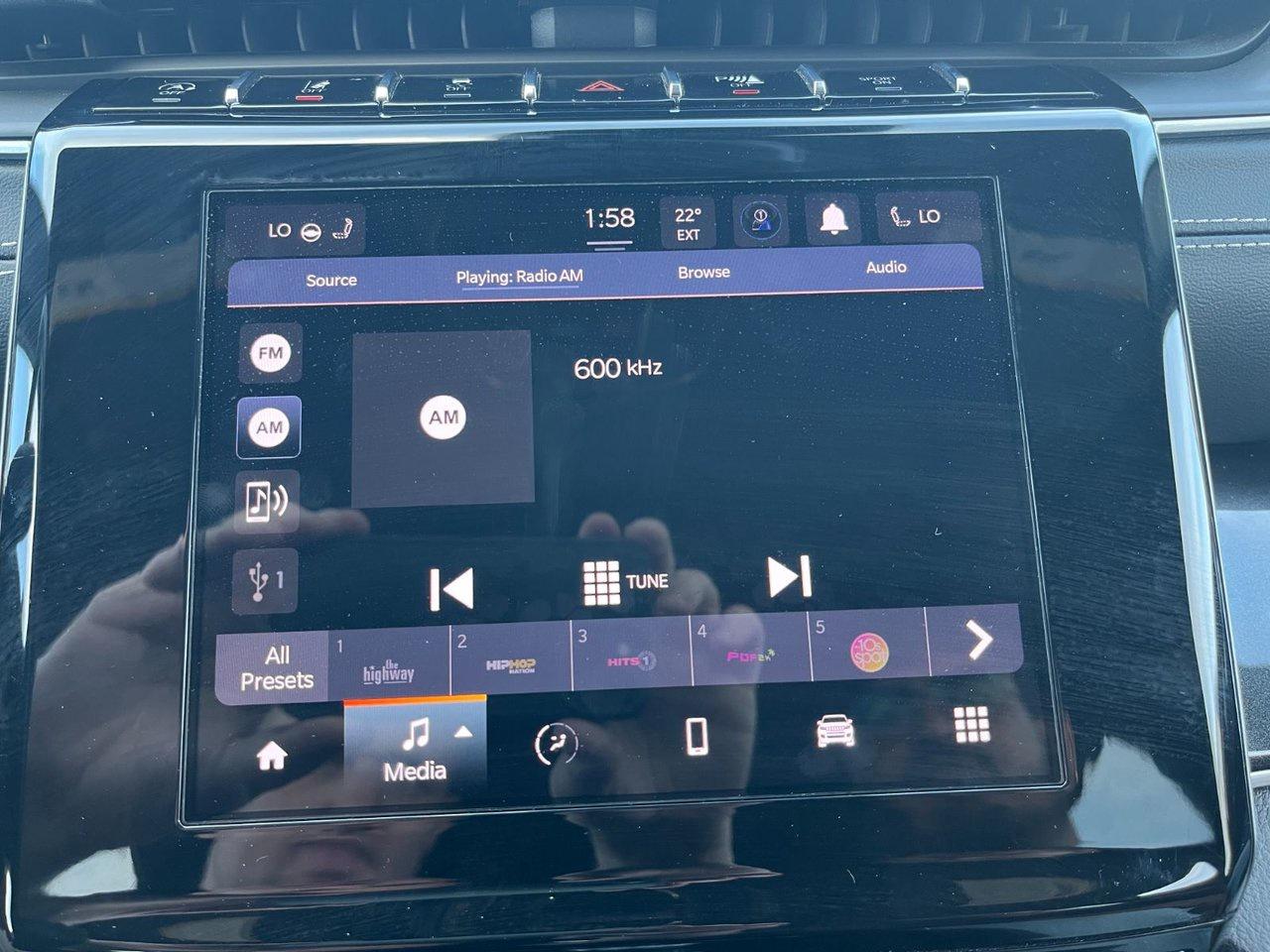 2021 Jeep Grand Cherokee L ALTITUDE 4X4 Photo