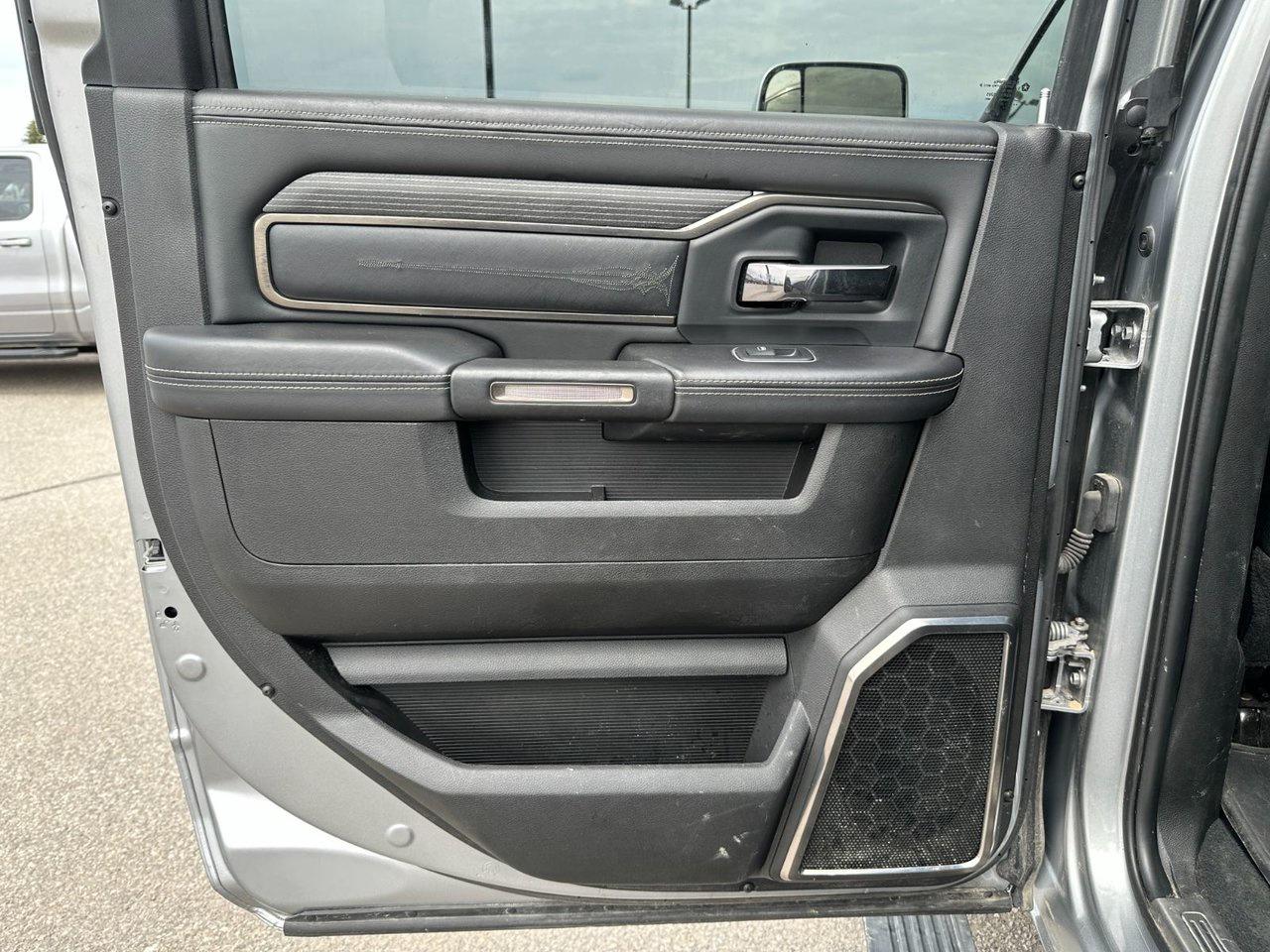 2022 RAM 3500 Dually Limited 4x4 Crew Cab 8' Box Photo