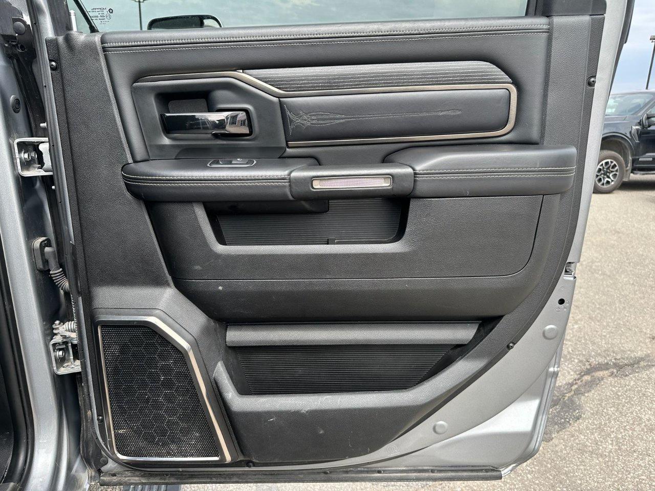 2022 RAM 3500 Dually Limited 4x4 Crew Cab 8' Box Photo