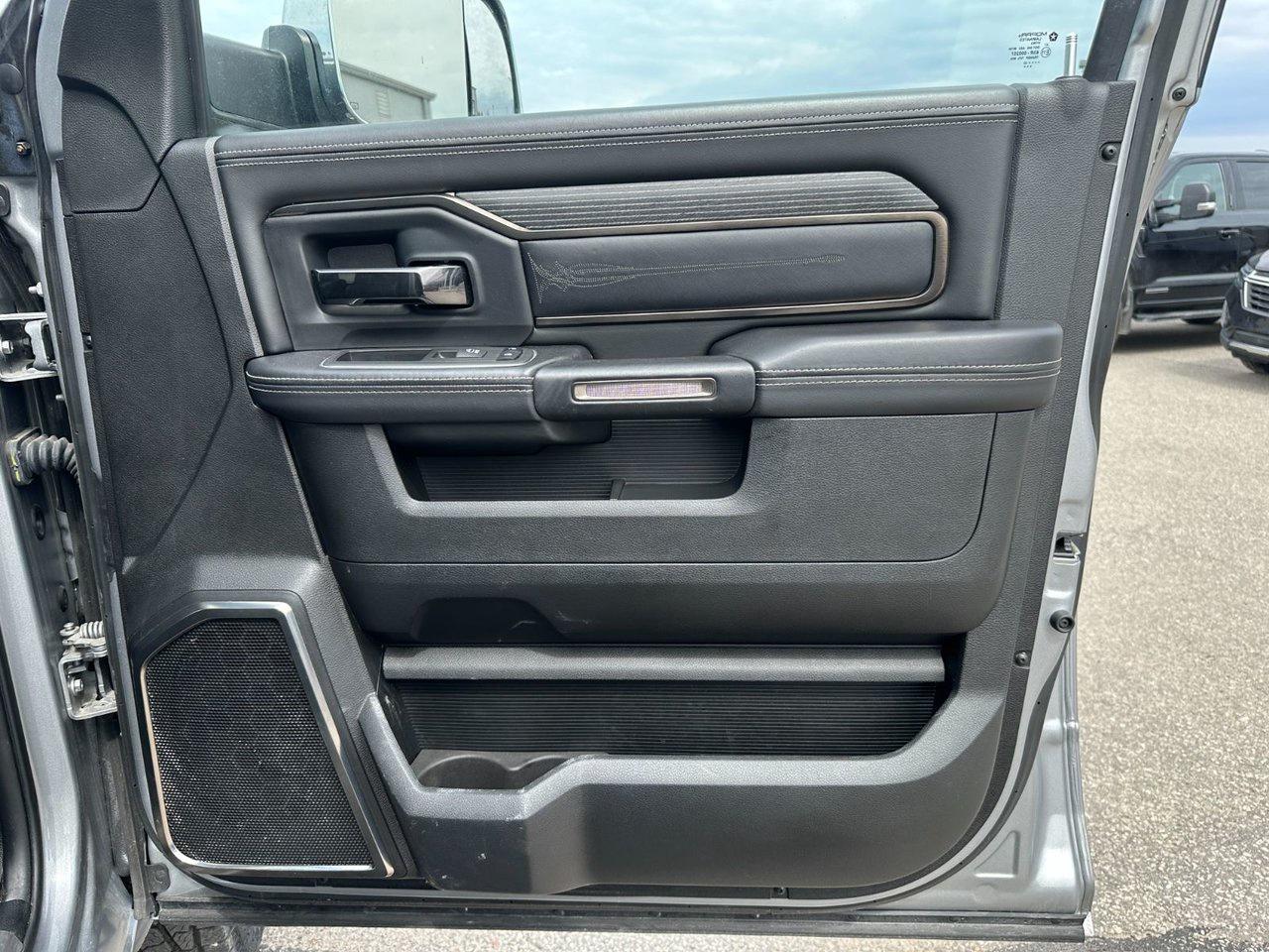 2022 RAM 3500 Dually Limited 4x4 Crew Cab 8' Box Photo