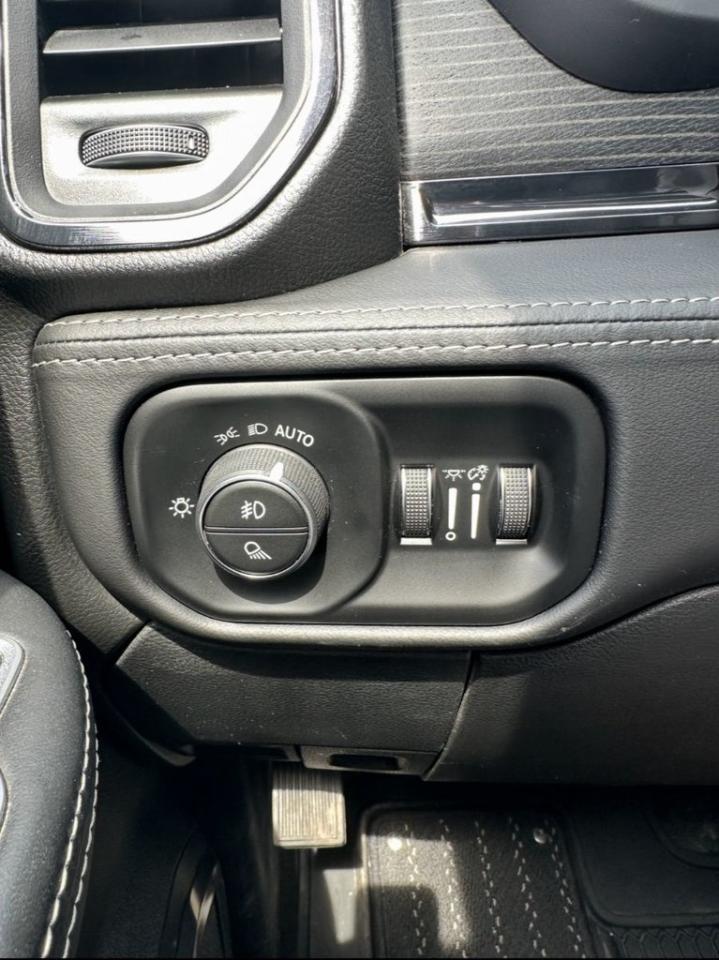 2022 RAM 3500 Dually Limited 4x4 Crew Cab 8' Box Photo