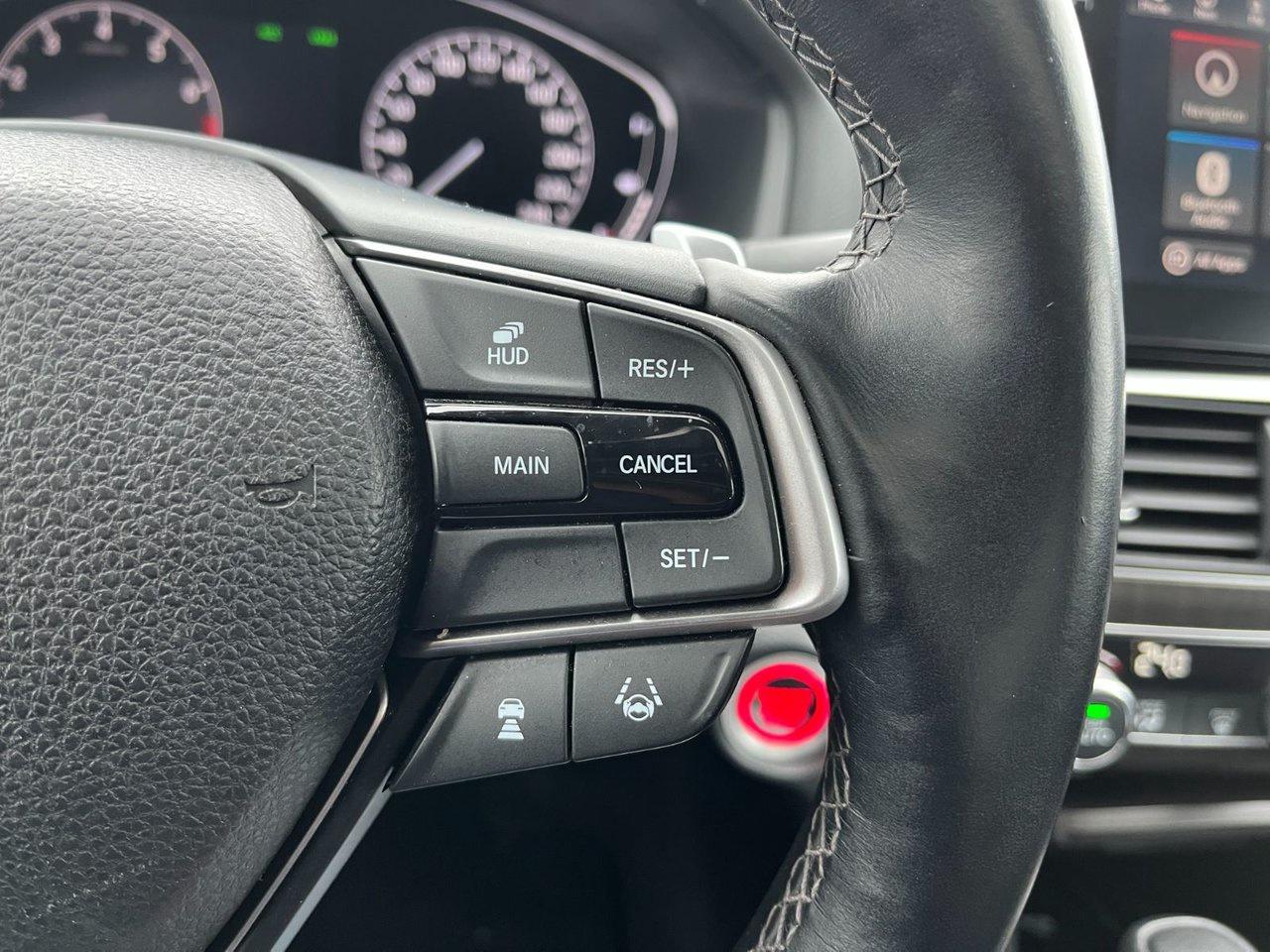 2018 Honda Accord Sedan Touring CVT Photo