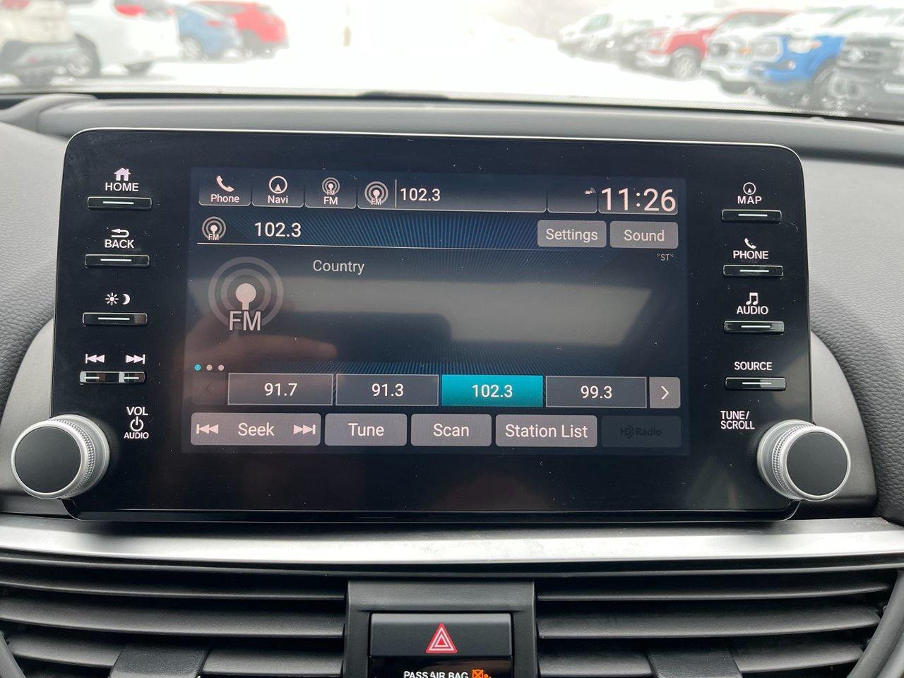 2018 Honda Accord Sedan Touring CVT Photo