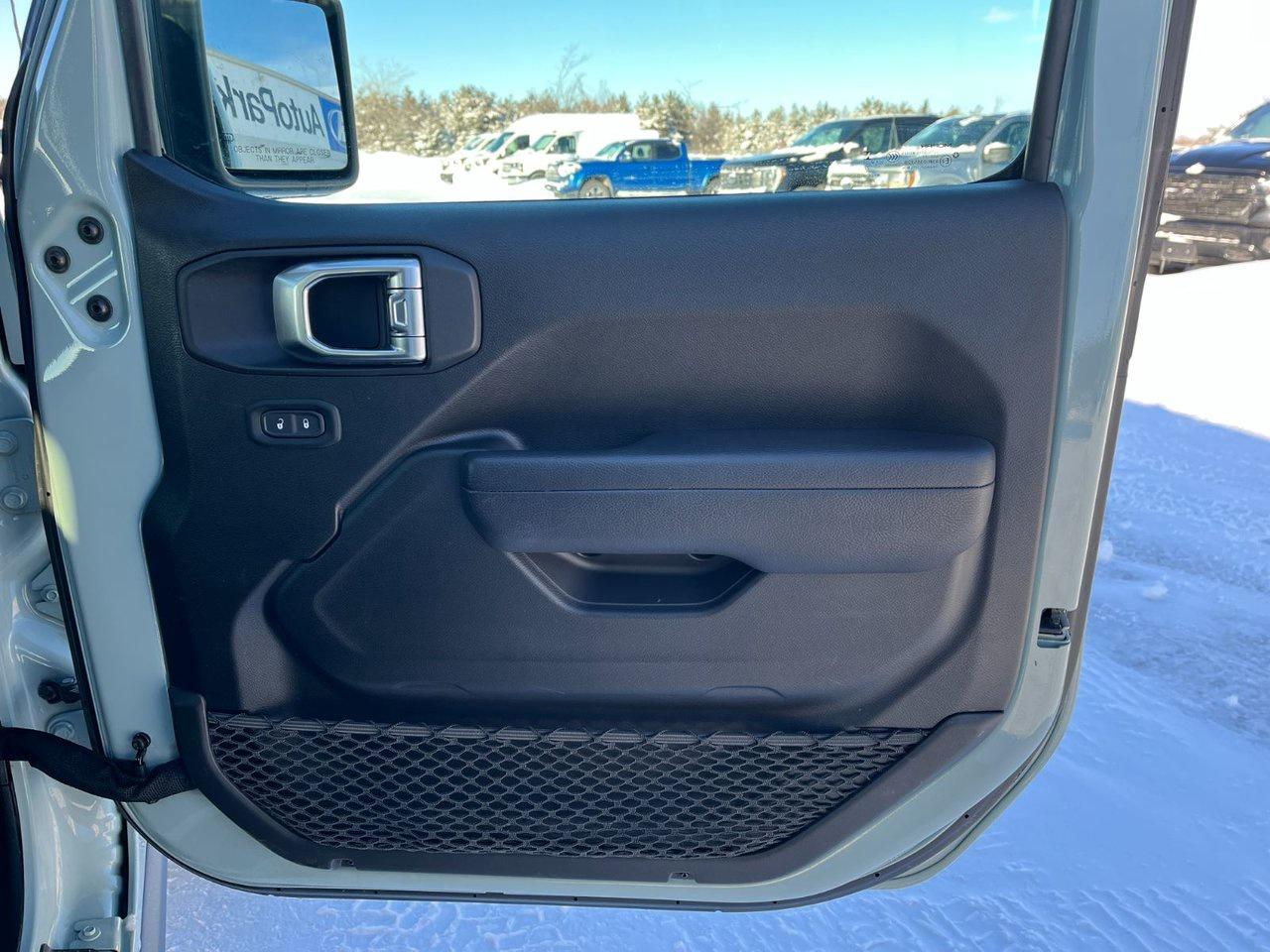 2023 Jeep Wrangler Willys 4 Door 4x4 Photo